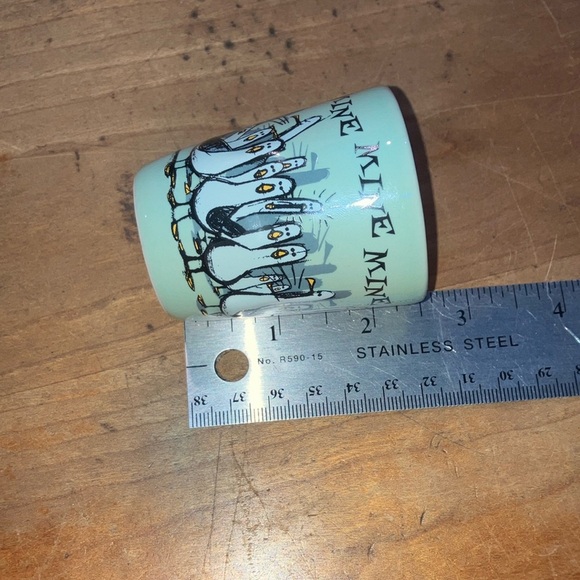 Disney Mine Mine Mine Seagulls Finding Nemo Pixar shot glass - Picture 10 of 10